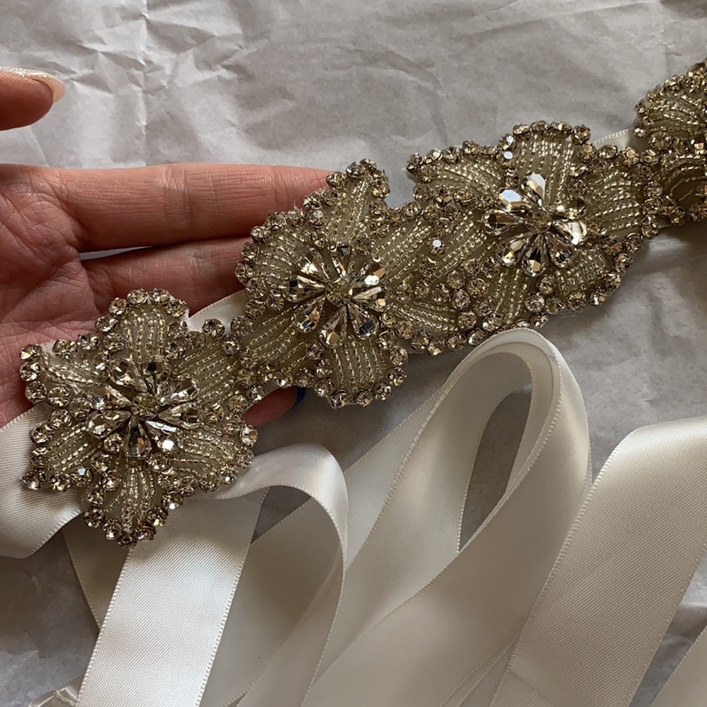 LIS SIMON CRYSTAL IVORY BRIDAL BELT